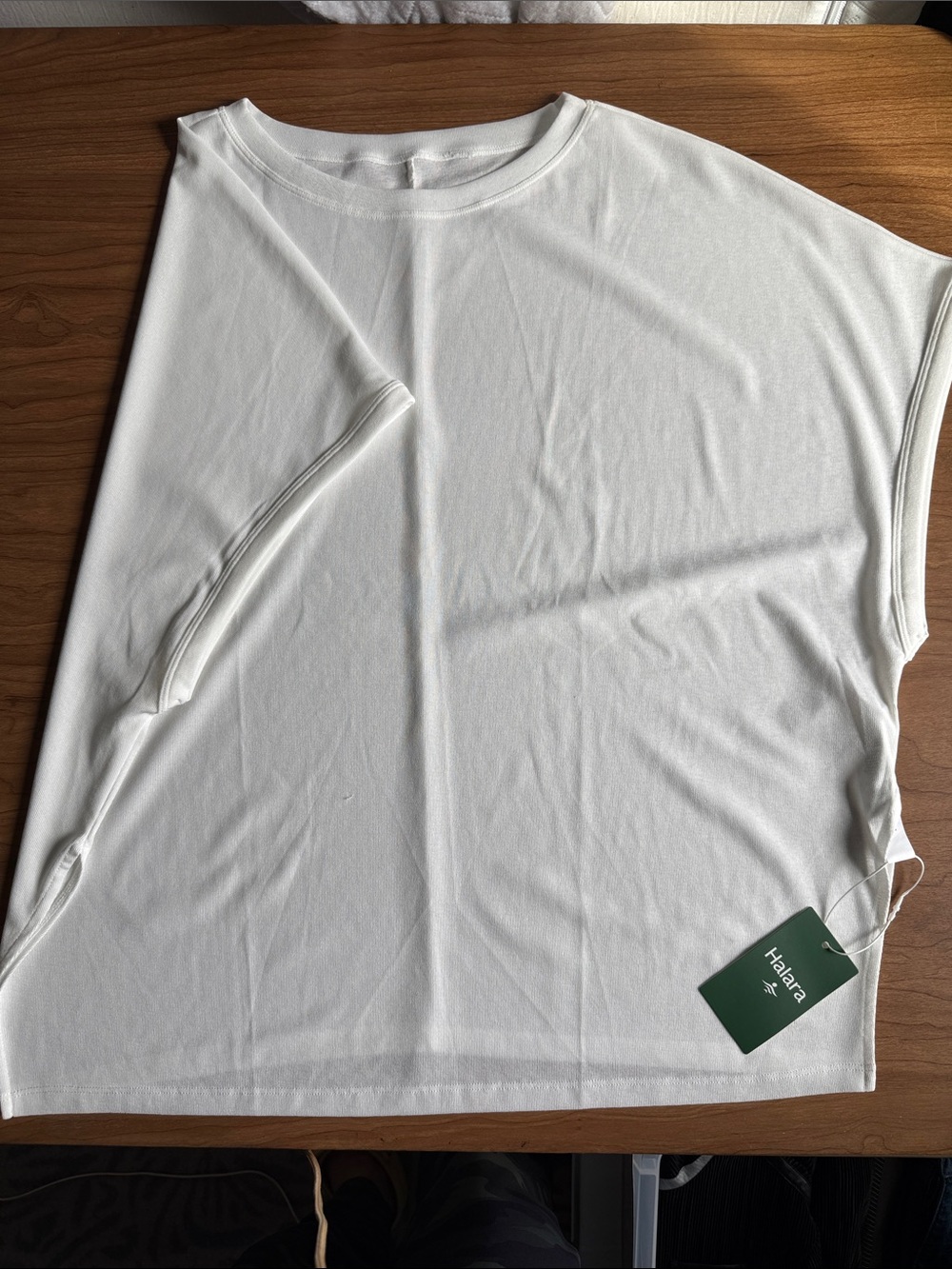NWT HALARA White Women's Round Neck Batwing Sleeve Relaxed Casual T-Shirt L